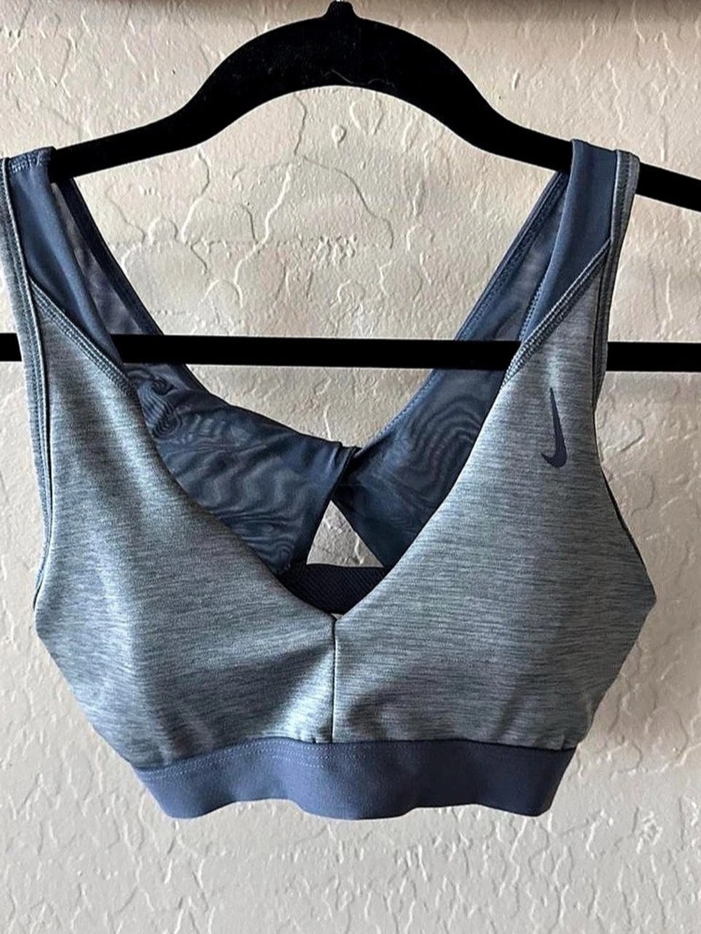 Nike Light-Support Padded V-Neck Sports Bra Blur-Gray